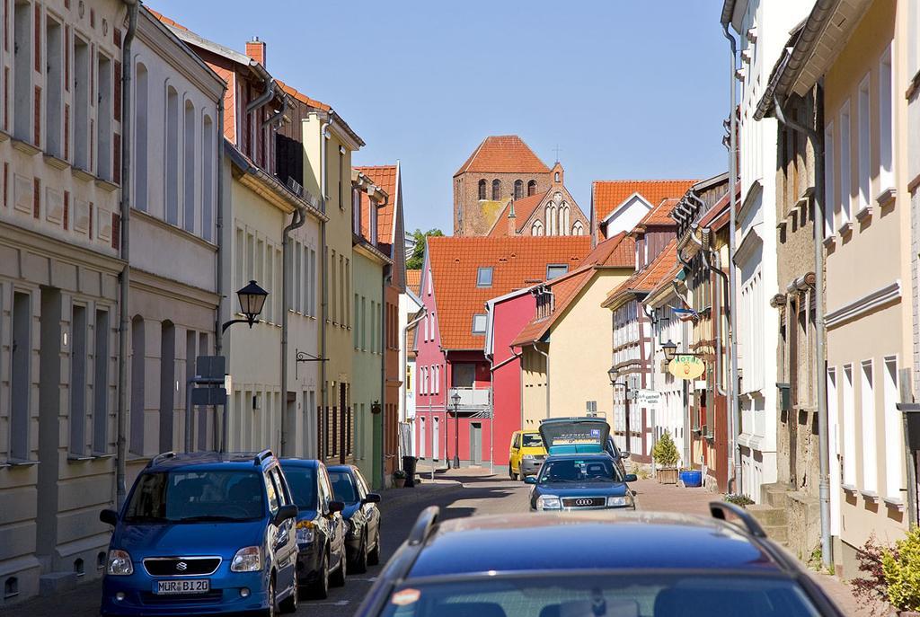 Uferpromenade Apartment Waren  Bagian luar foto